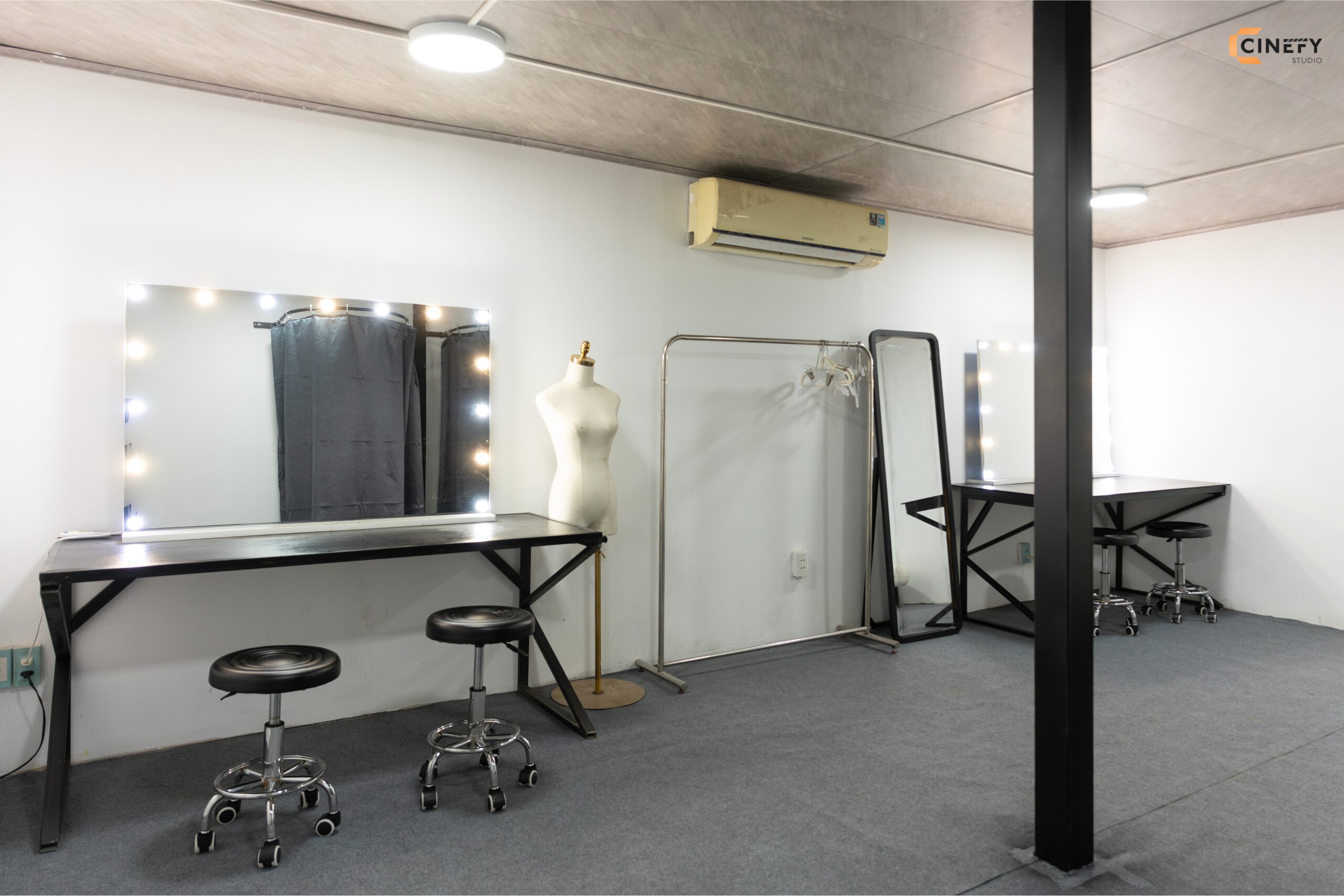 makeup room and a separate changing area, fully equipped with lighted mirrors, tables, chairs, and proper space to prepare before your shoot/session.
