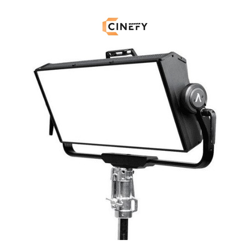 APUTURE - NOVA P600C LIGHT