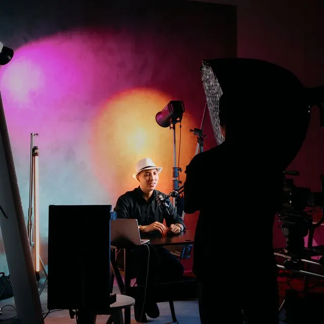 CINEFY podcast & talking-head studio in Da Nang (5)